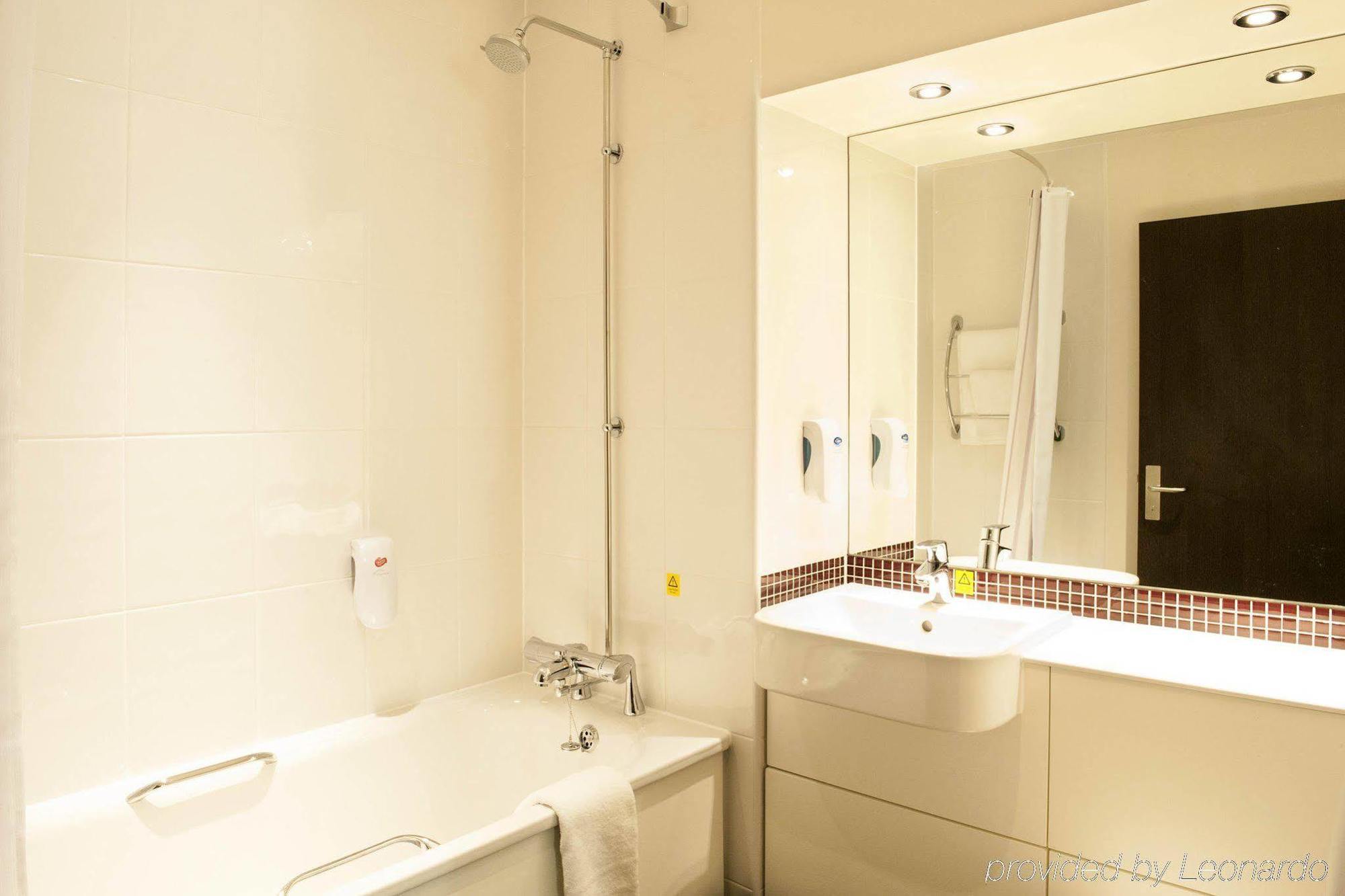 Premier Inn London רומפורד מראה חיצוני תמונה